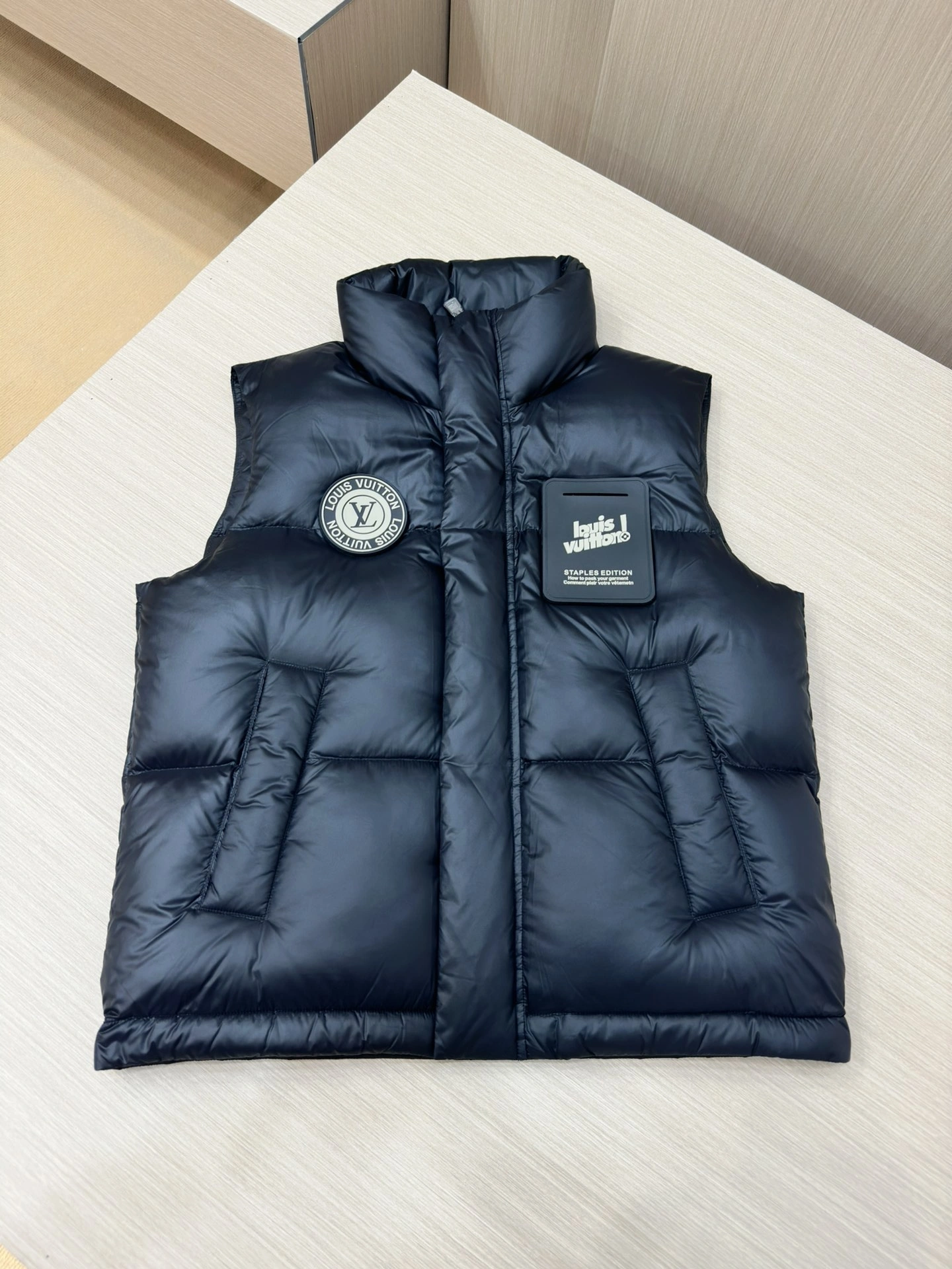 Stretchable Louis Vuitton Down Jackets 139430
