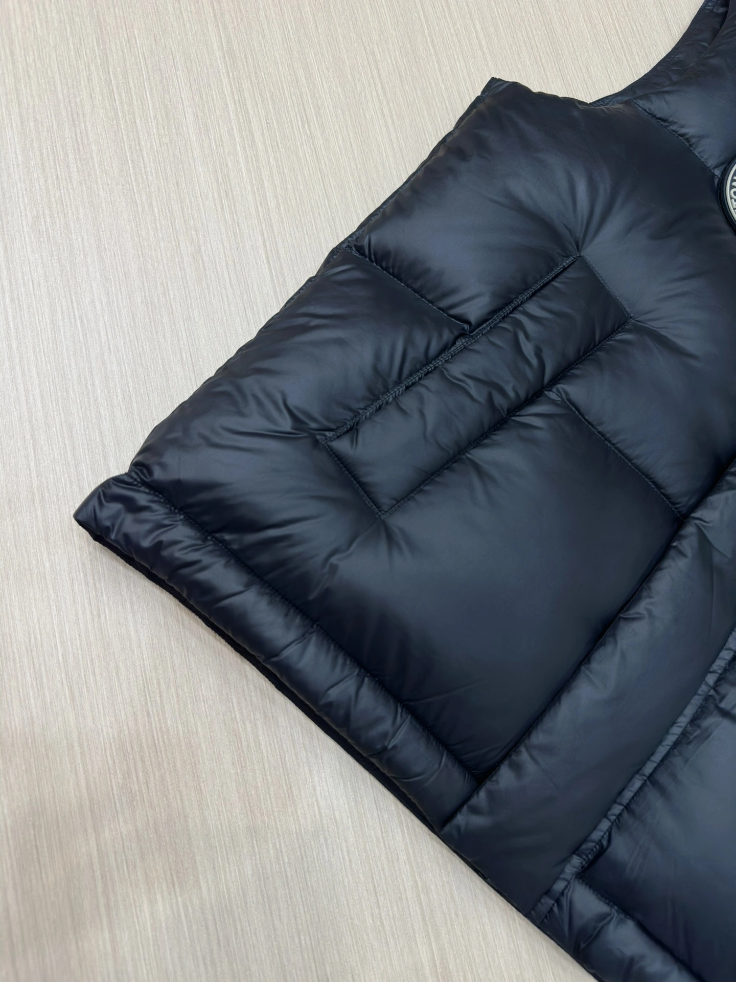 Stretchable Louis Vuitton Down Jackets 139430