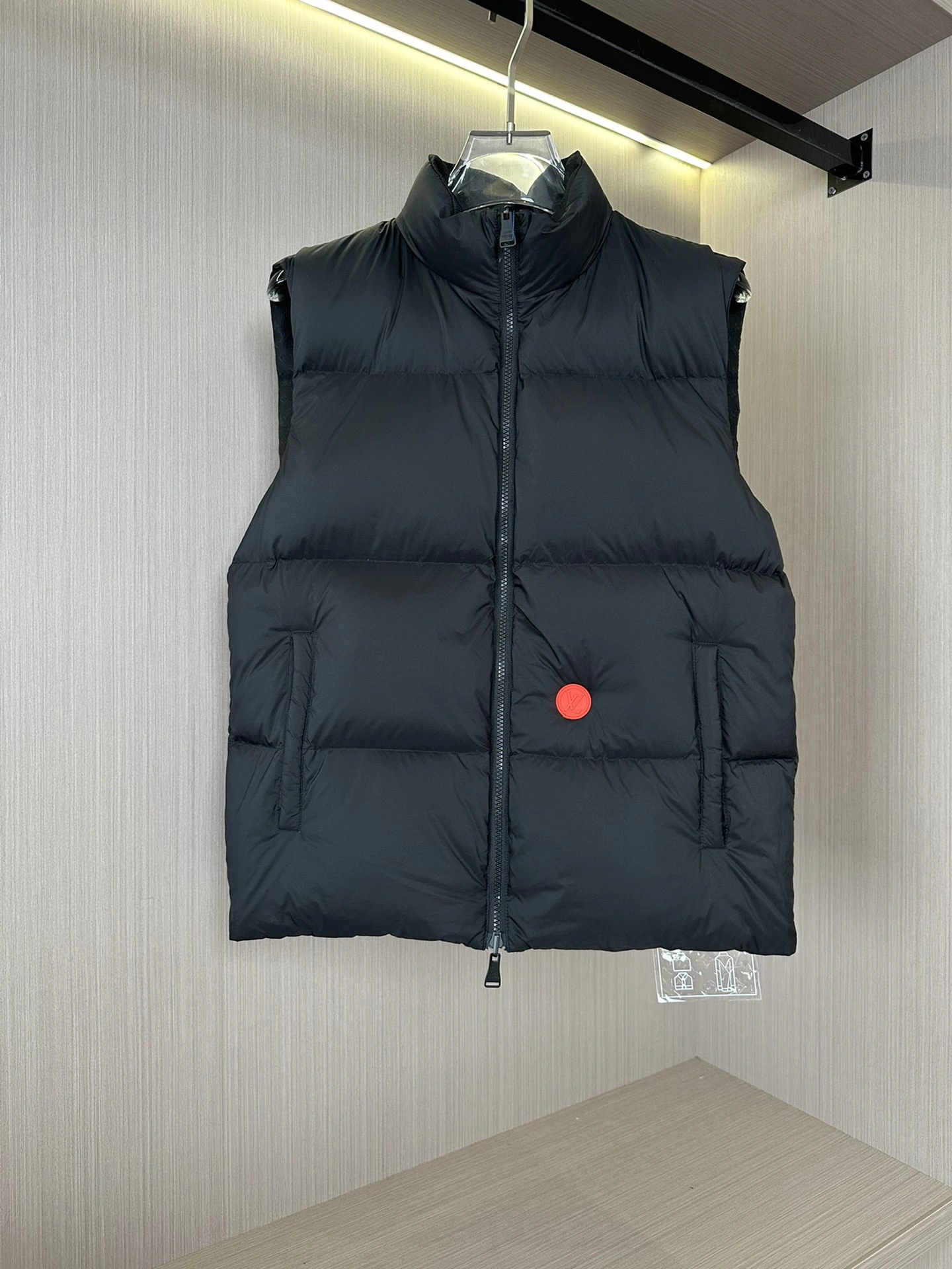 SunProtective Louis Vuitton Down Jackets 139416