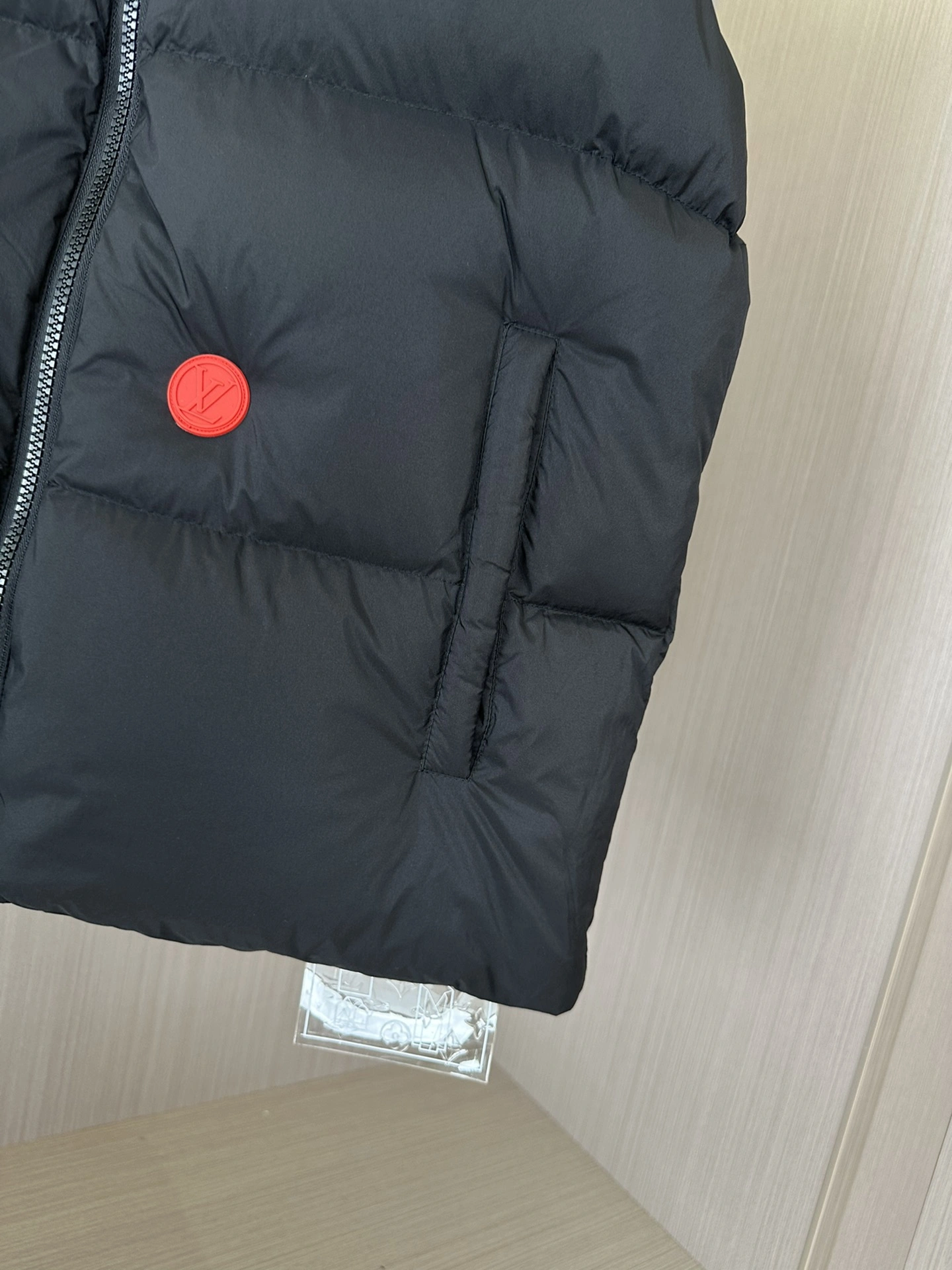 SunProtective Louis Vuitton Down Jackets 139416