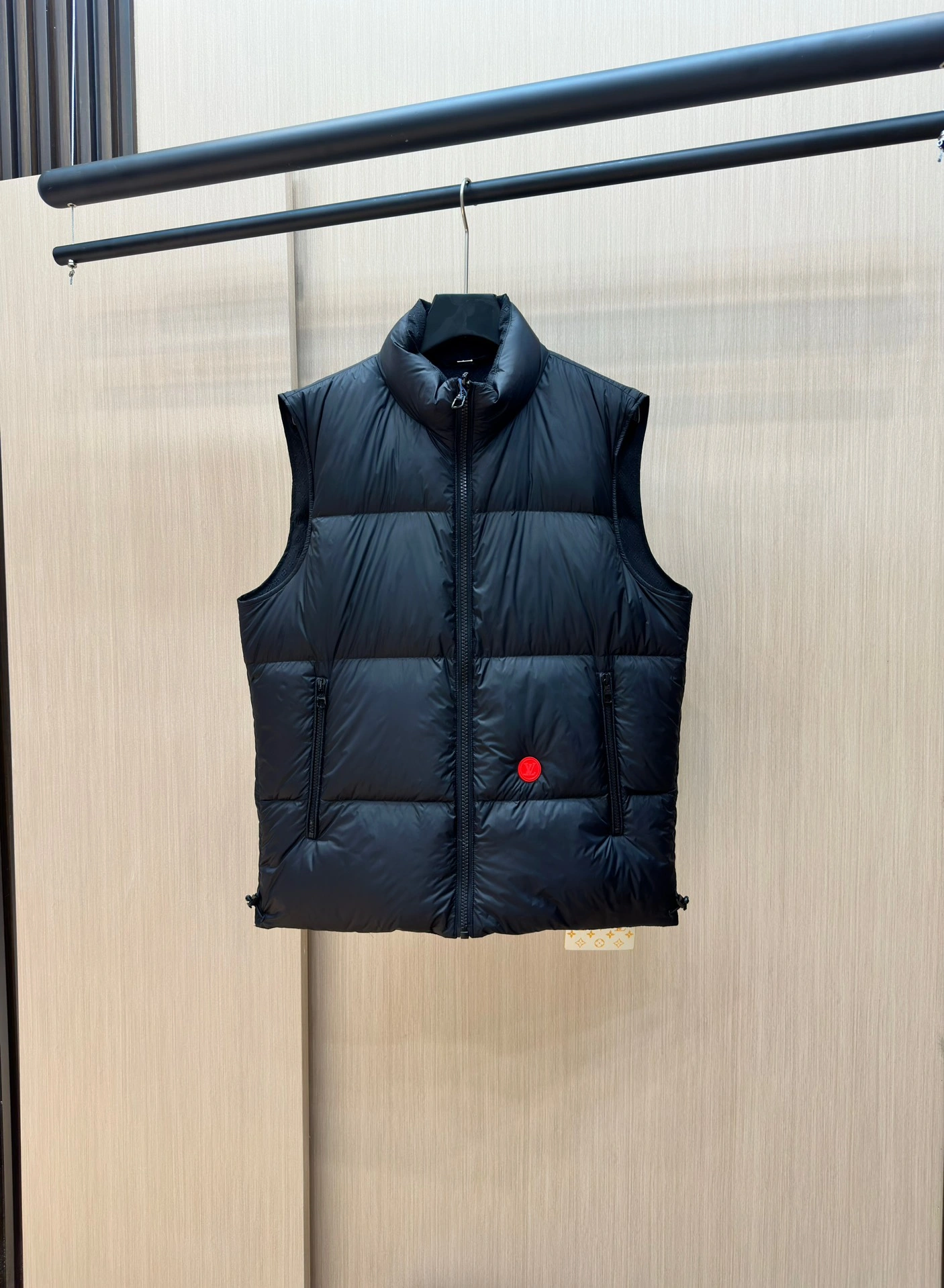 ZipUp Louis Vuitton Down Jackets 139422