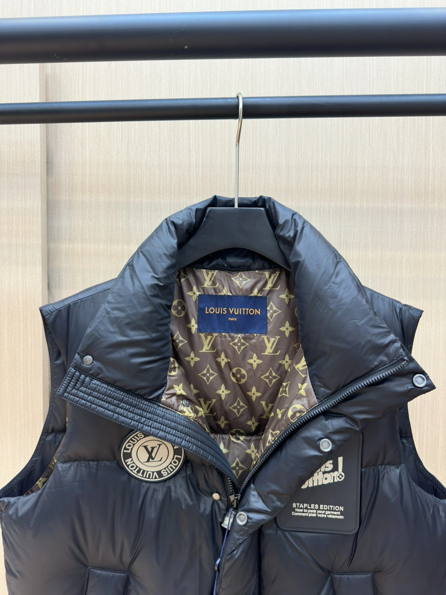 SunProtective Louis Vuitton Down Jackets 139421