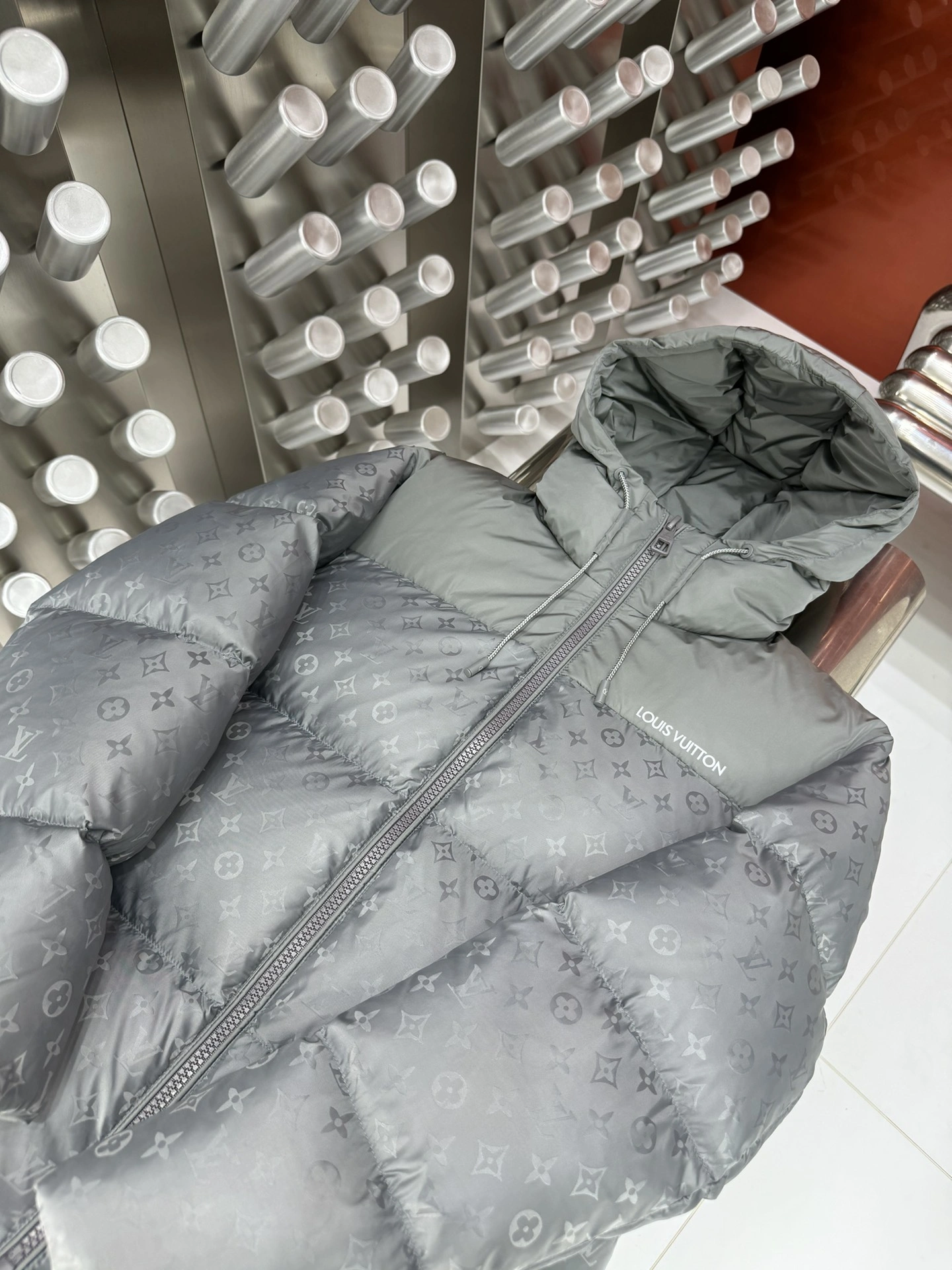 Louis Vuitton Down Jackets Bold 139431