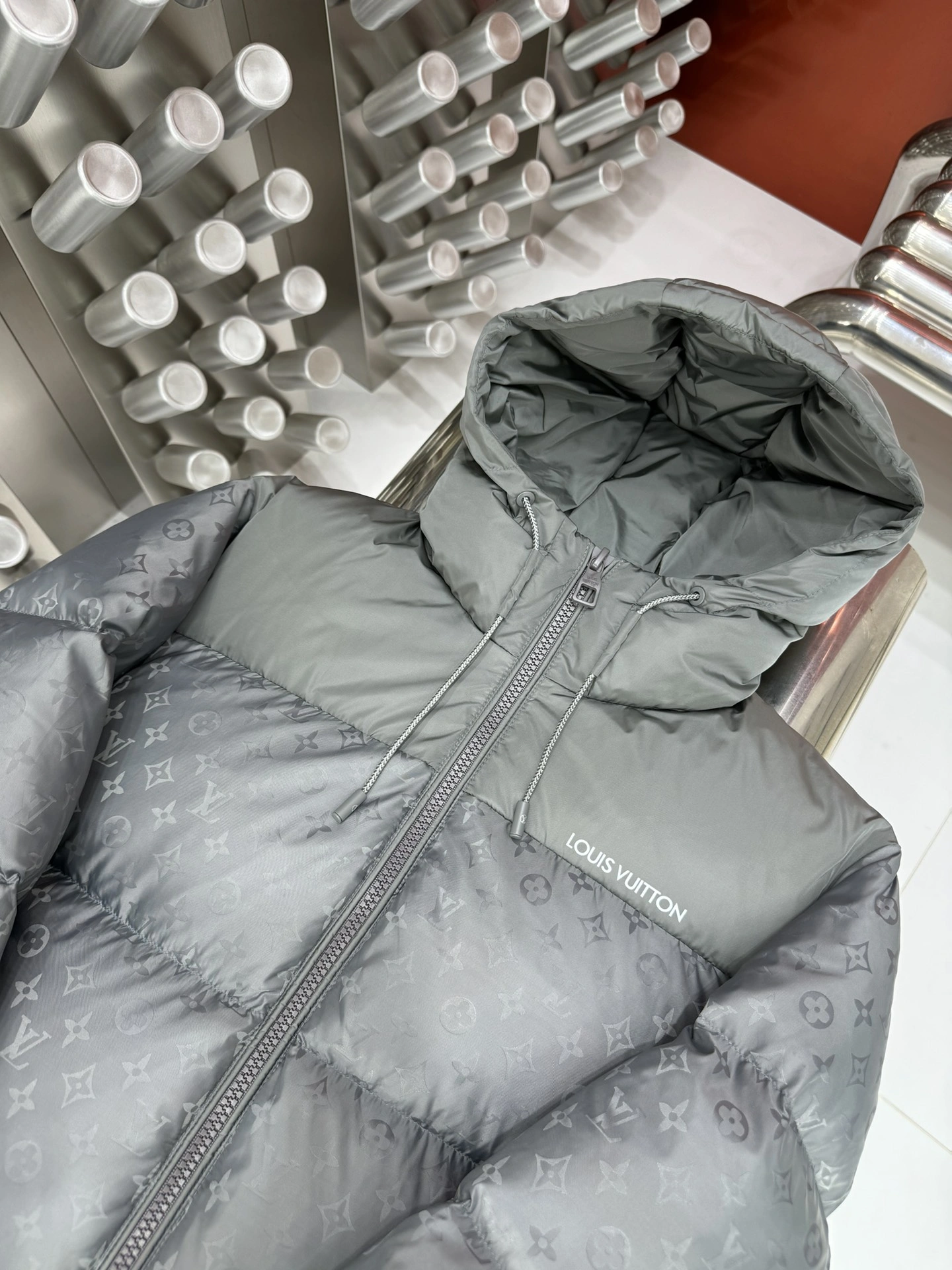 Louis Vuitton Down Jackets Bold 139431