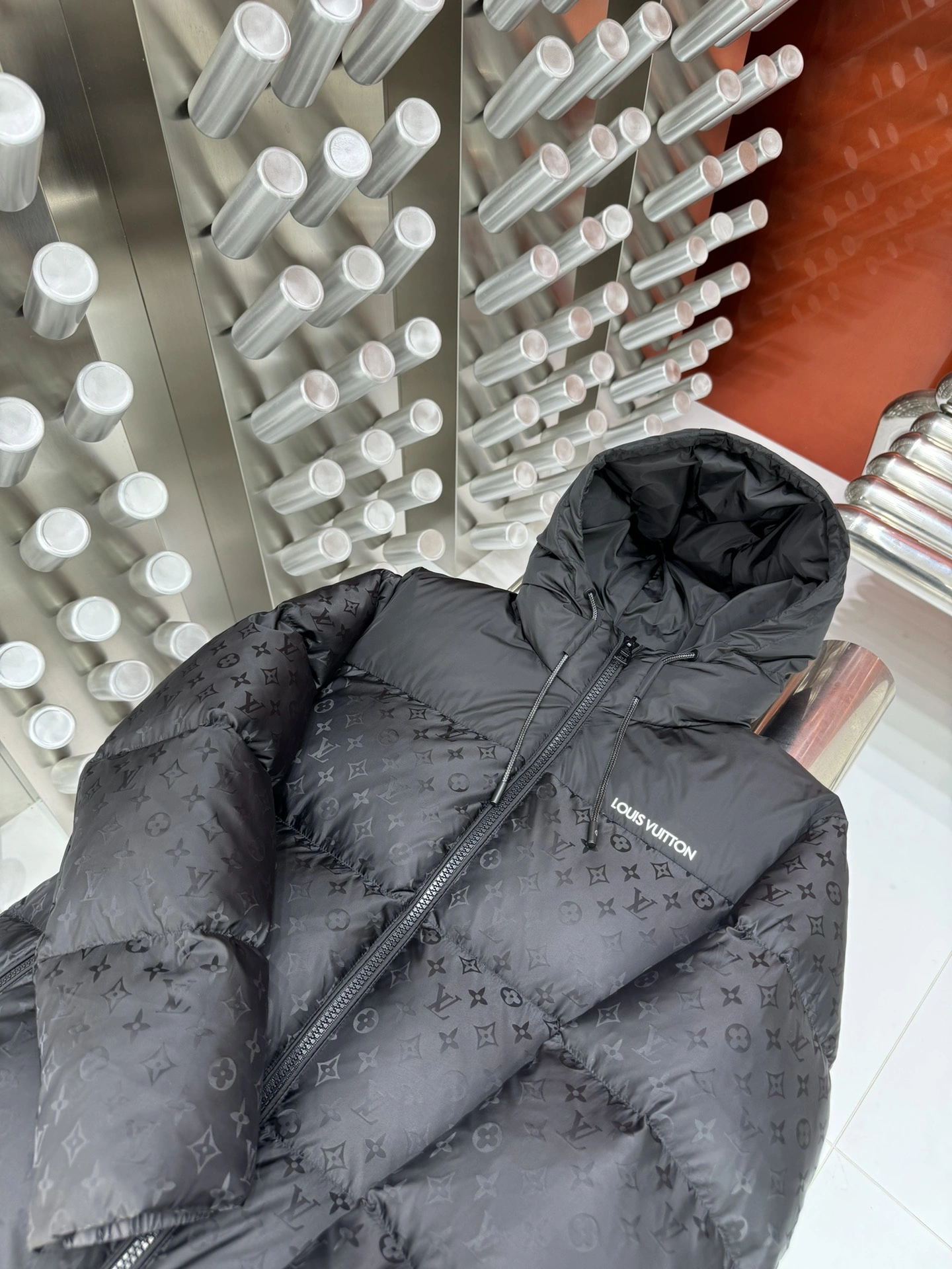 Popular Louis Vuitton Down Jackets 139412