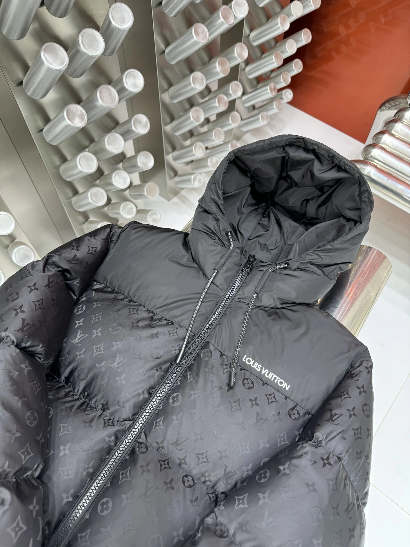 Popular Louis Vuitton Down Jackets 139412