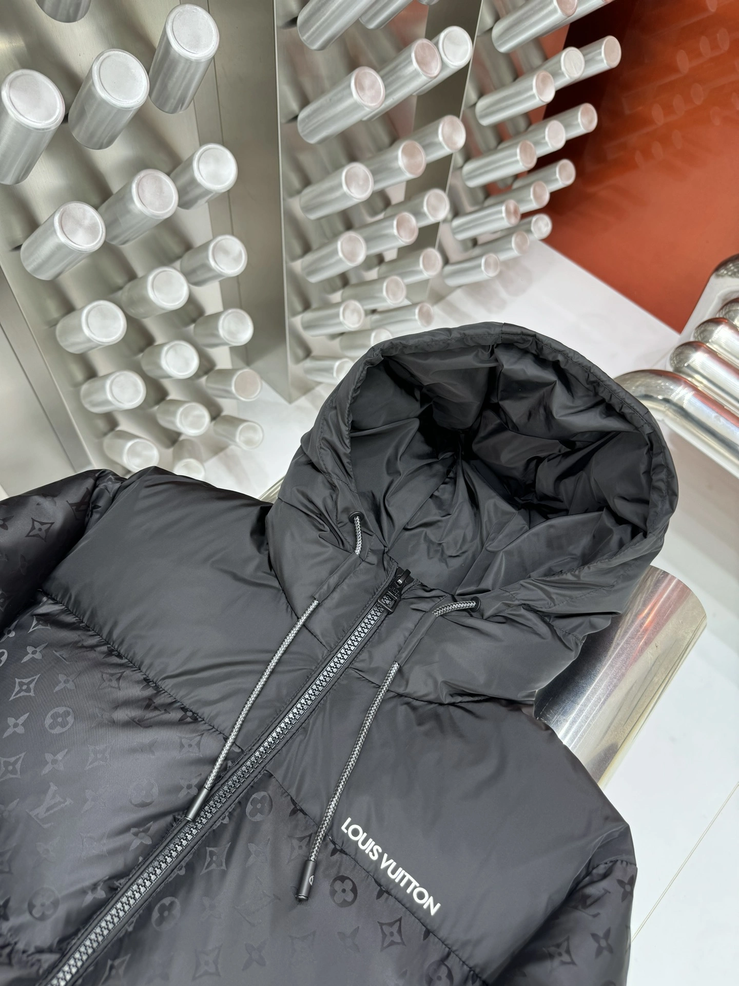 Popular Louis Vuitton Down Jackets 139412