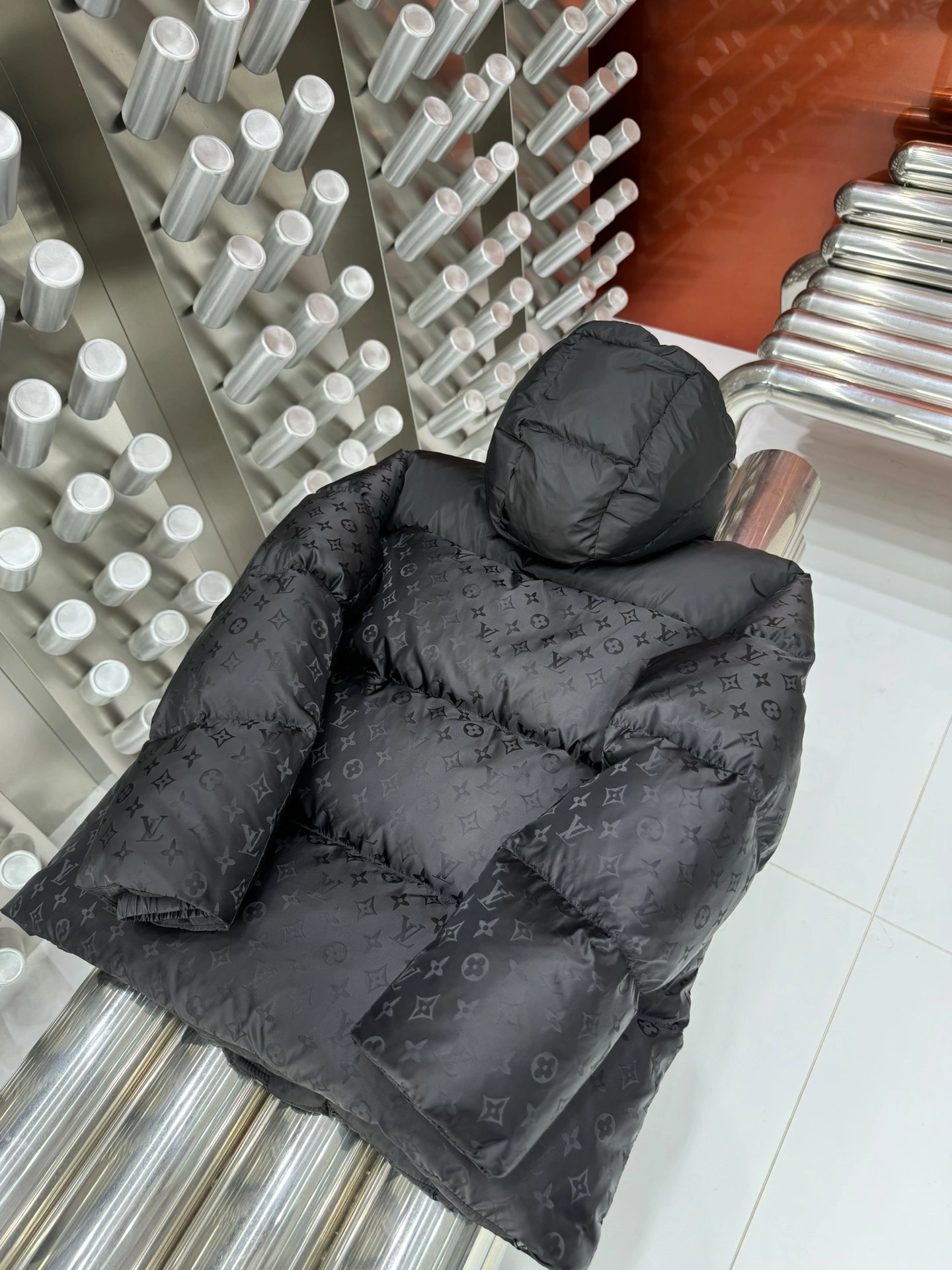Popular Louis Vuitton Down Jackets 139412