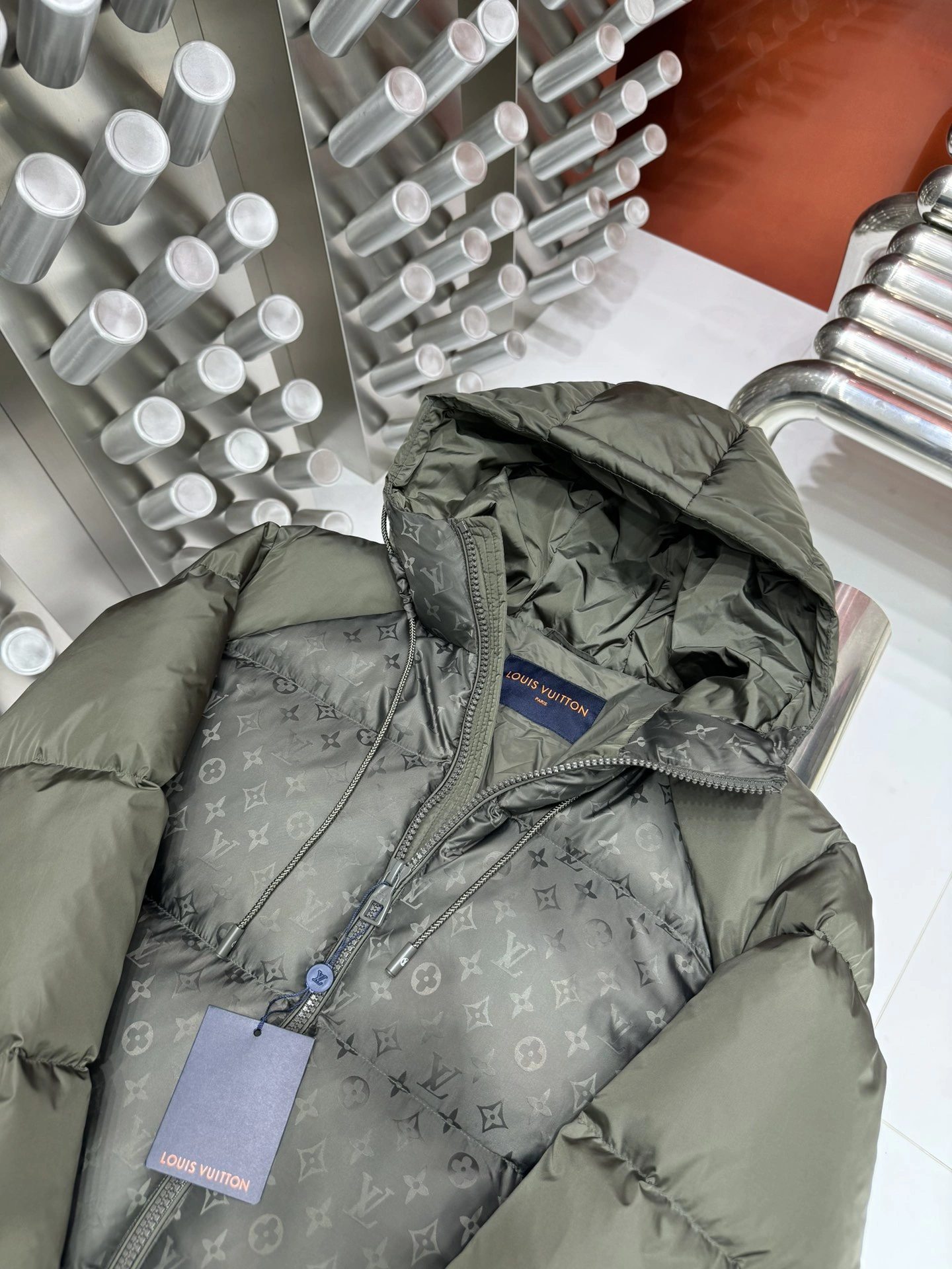 Louis Vuitton Down Jackets Snug 139413