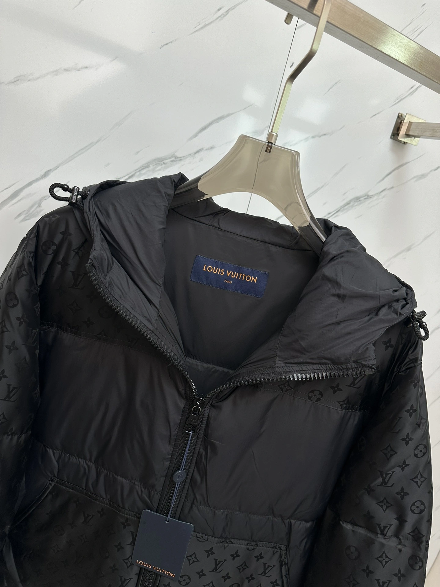 Louis Vuitton Down Jackets Versatile 139415