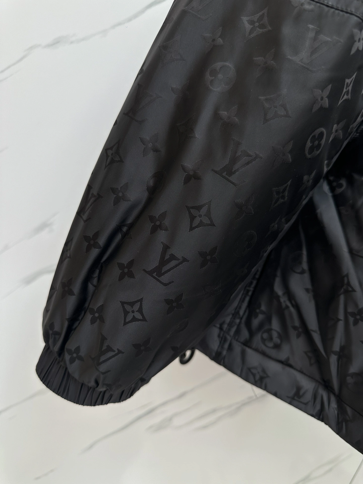 Louis Vuitton Down Jackets Versatile 139415