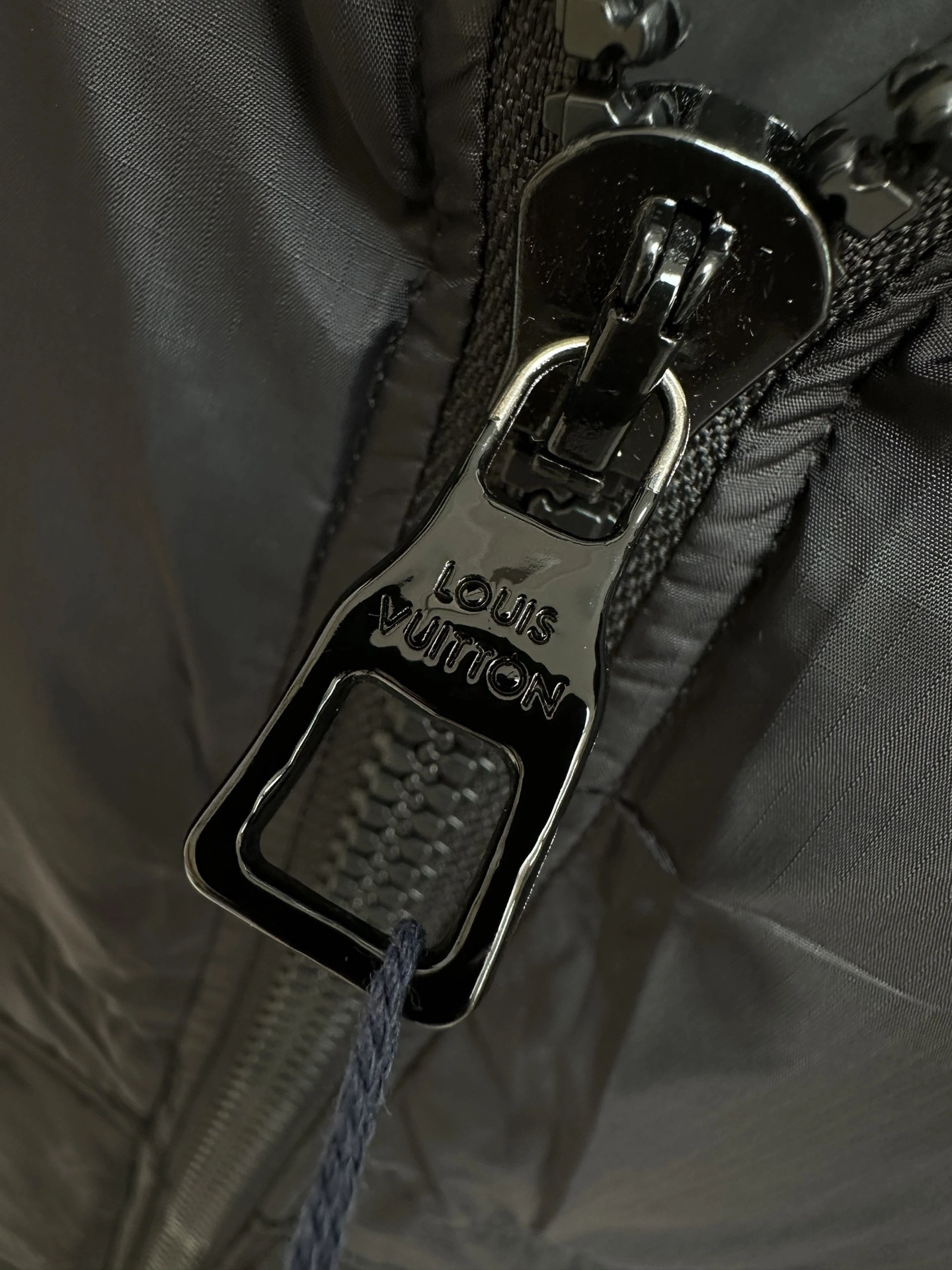 Louis Vuitton Down Jackets Versatile 139415