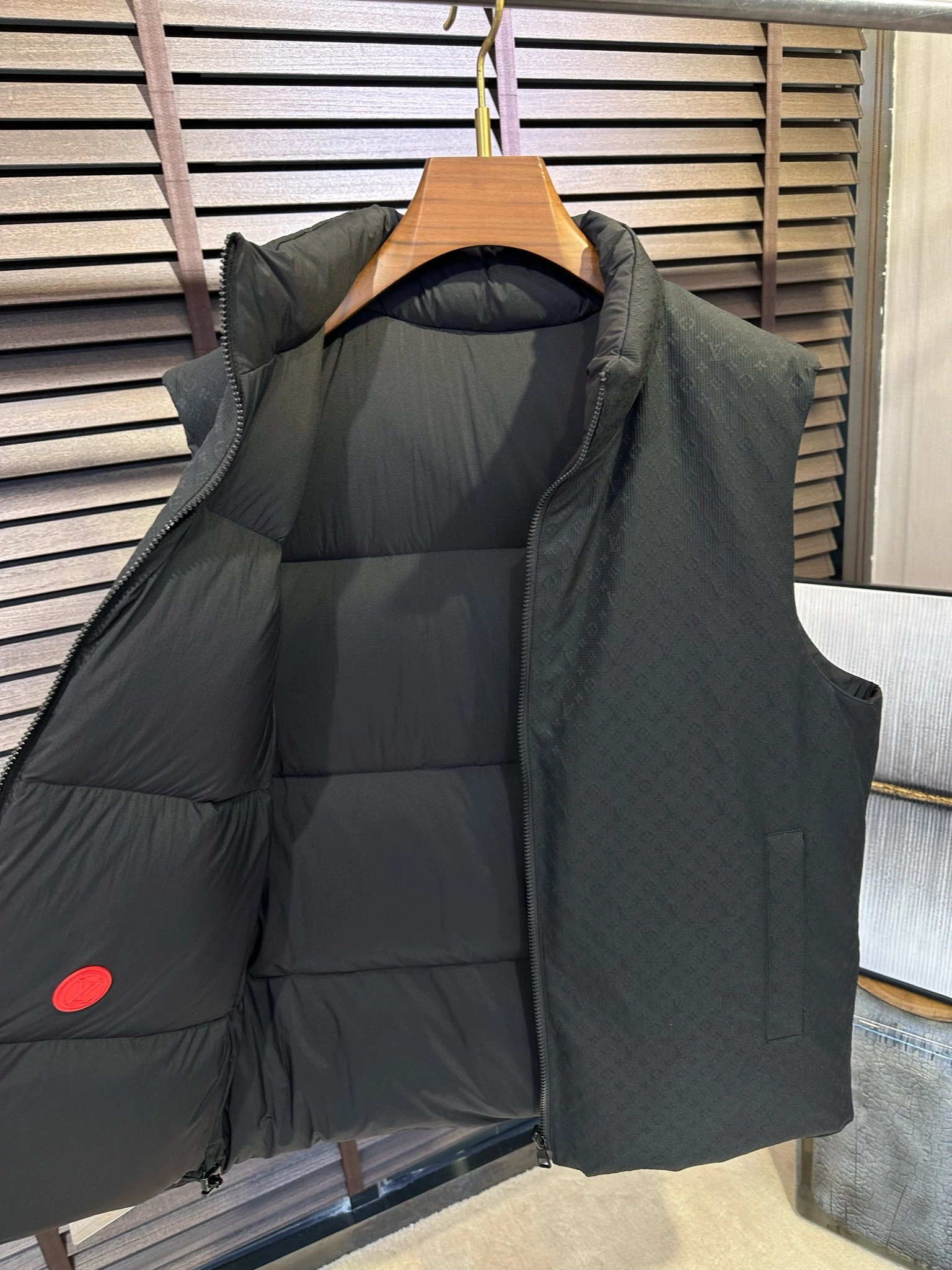 Louis Vuitton Down Jackets Stretchable 139410