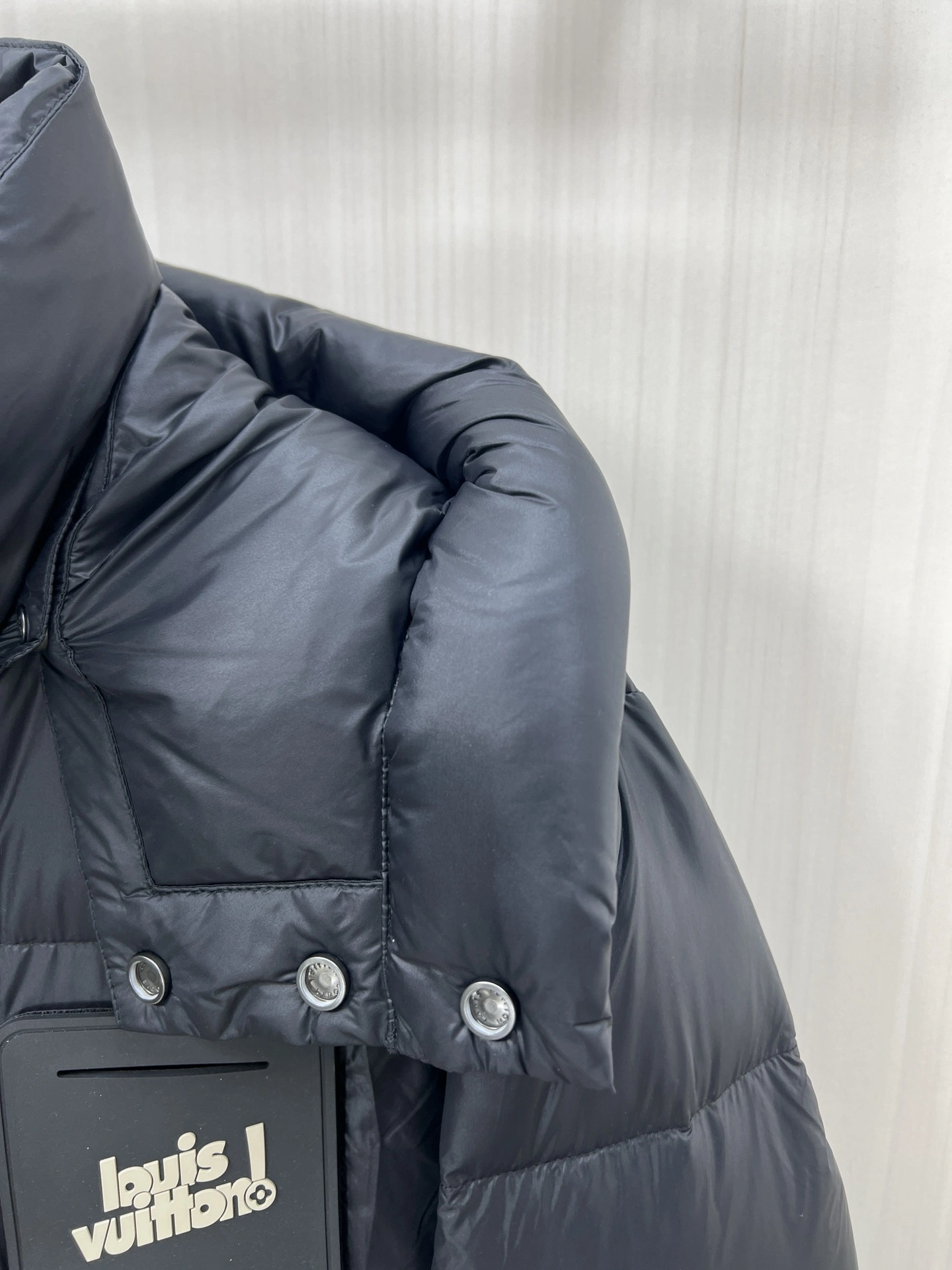 WaterResistant Louis Vuitton Down Jackets 139414