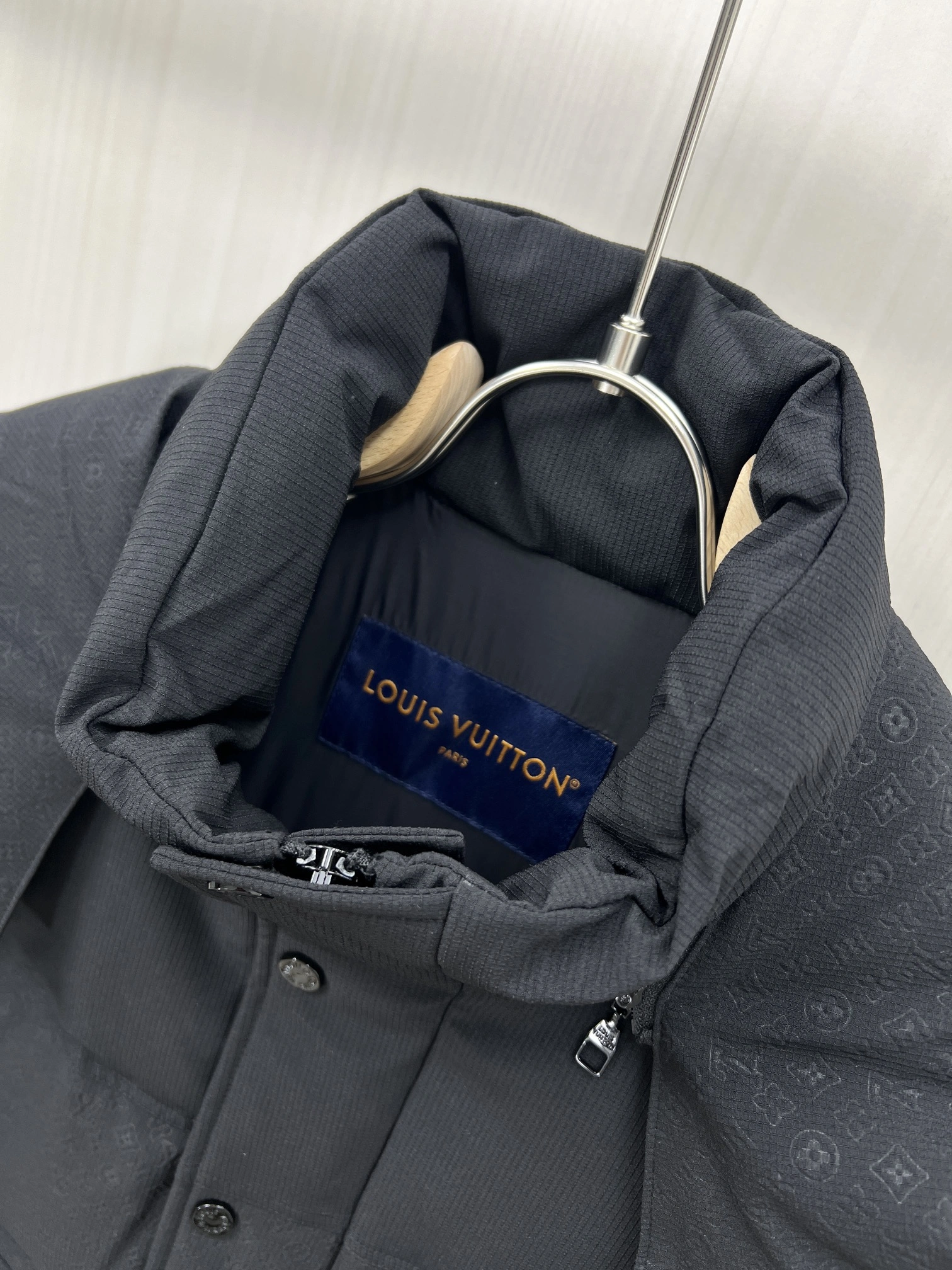 Louis Vuitton Down Jackets FashionForward 139409