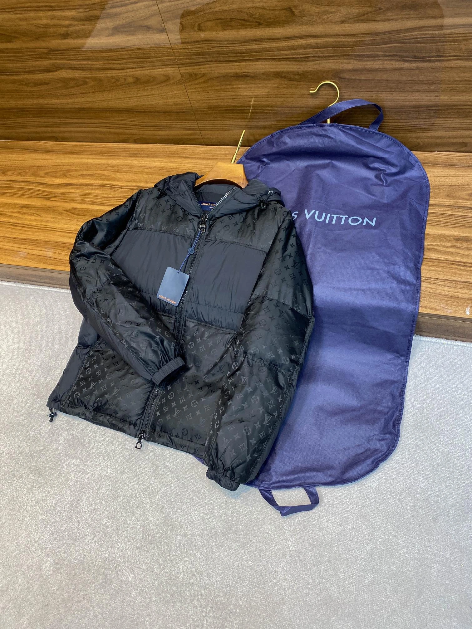 Louis Vuitton Down Jackets Seasonal 139408
