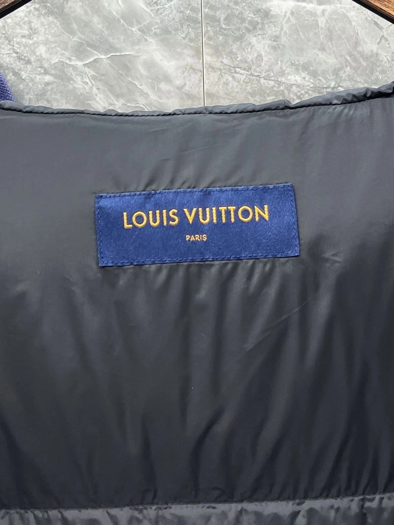 Stretchable Louis Vuitton Down Jackets 139347