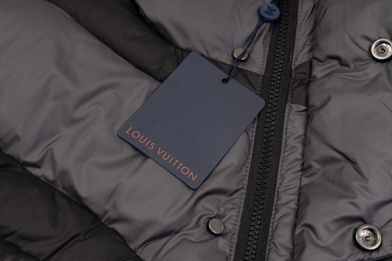 Louis Vuitton Down Jackets Effortless 139336