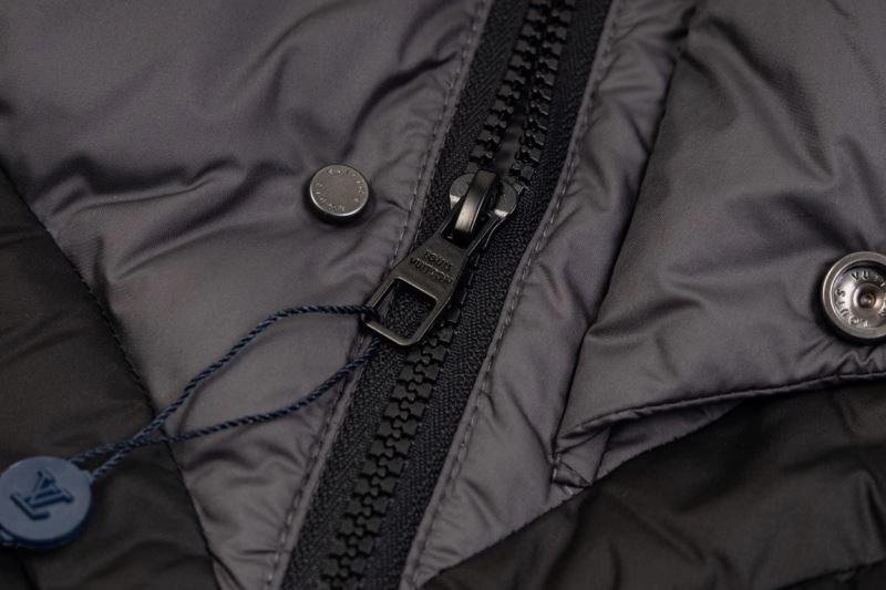 Louis Vuitton Down Jackets Effortless 139336
