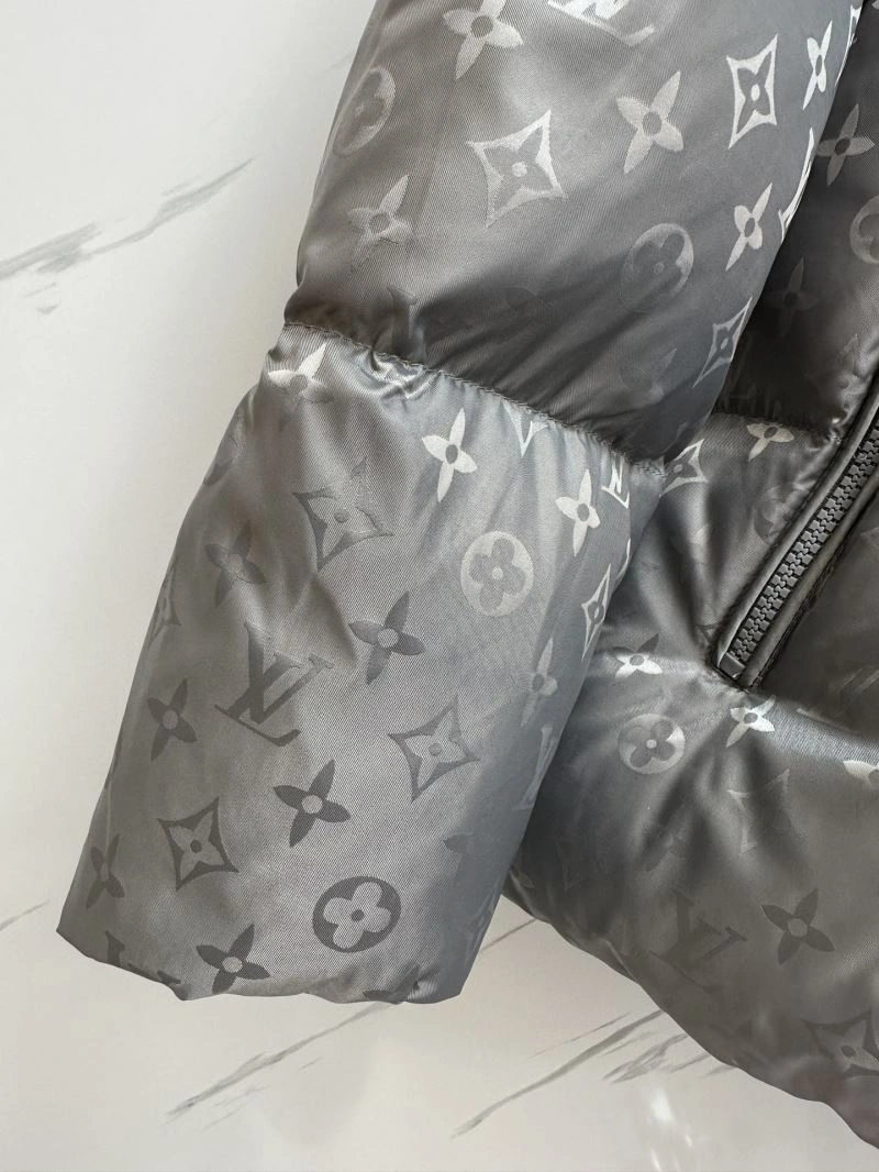 Lightweight Louis Vuitton Down Jackets 139343