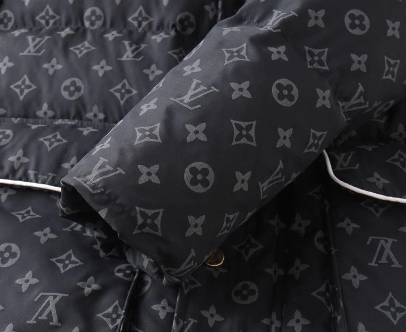 Bold Louis Vuitton Down Jackets 139309