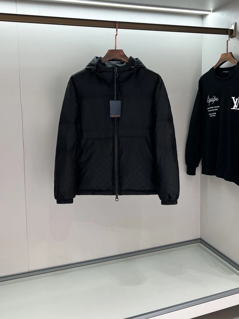 TechFriendly Louis Vuitton Down Jackets 139306
