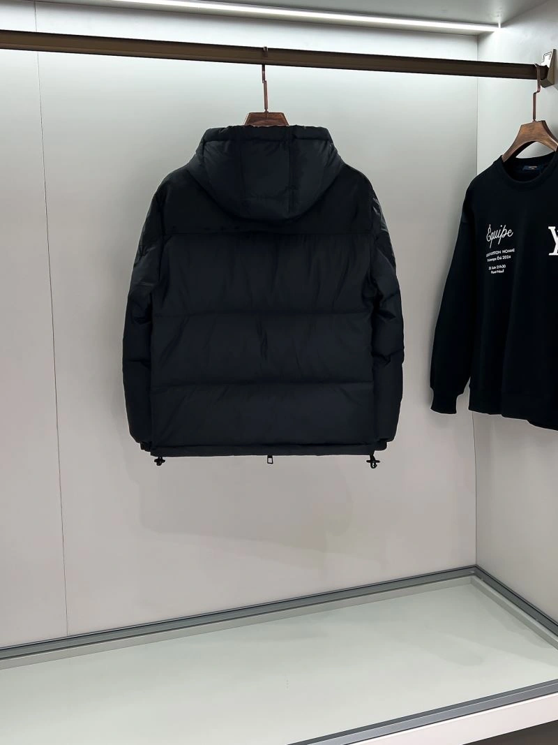 TechFriendly Louis Vuitton Down Jackets 139306