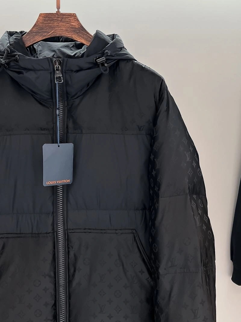 TechFriendly Louis Vuitton Down Jackets 139306