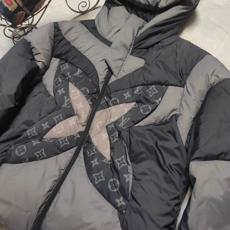 TravelReady Louis Vuitton Down Jackets 139302