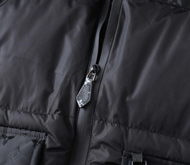 Louis Vuitton Down Jackets UrbanChic 139301
