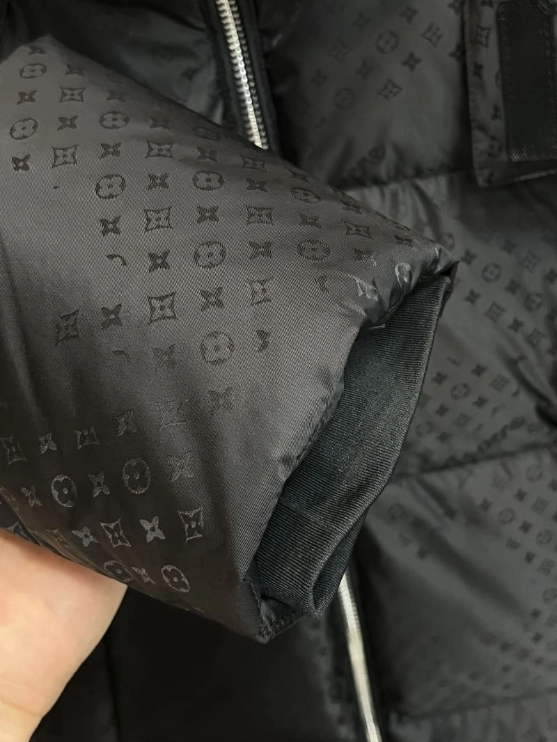 Louis Vuitton Down Jackets Supportive 139297