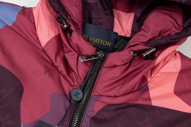 Louis Vuitton Down Jackets Attractive 139280