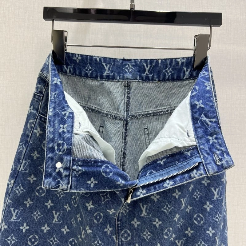 Chic Louis Vuitton Dress Suits 131184