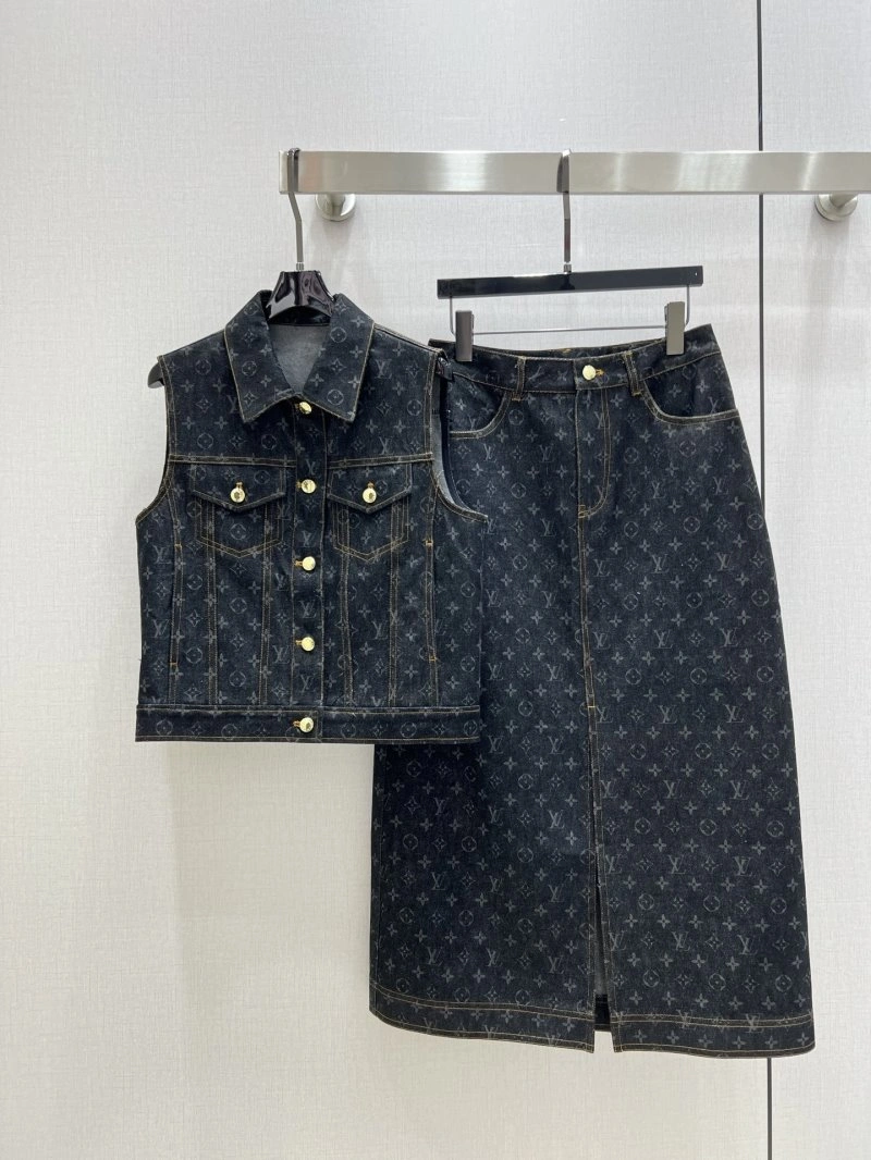 BestValue Louis Vuitton Dress Suits 131185