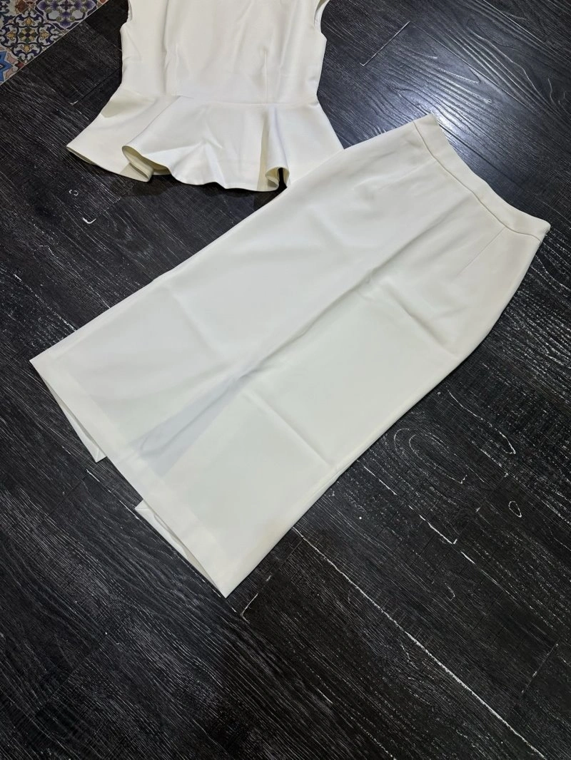 Louis Vuitton Dress Suits Stretchable 131823