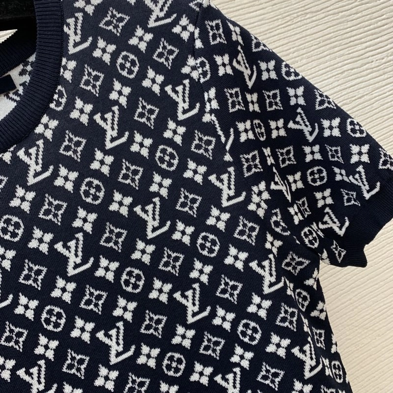 Louis Vuitton Dress Suits GoAnywhere 131405