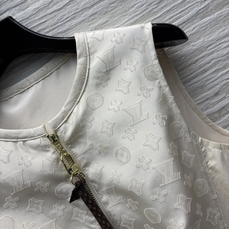 Louis Vuitton Dress Sporty 131173