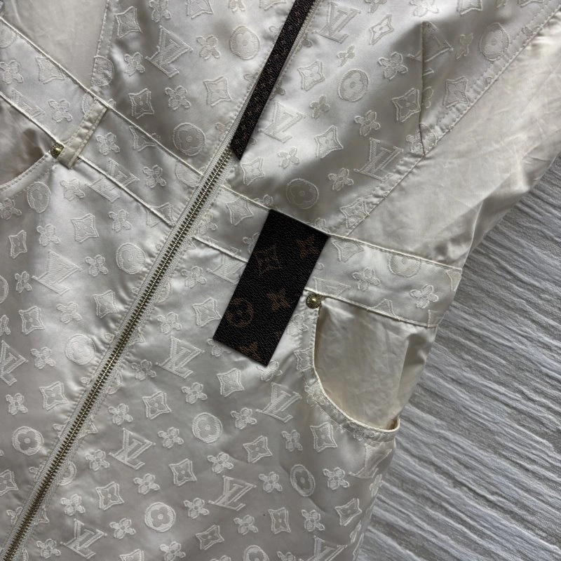 Louis Vuitton Dress Sporty 131173