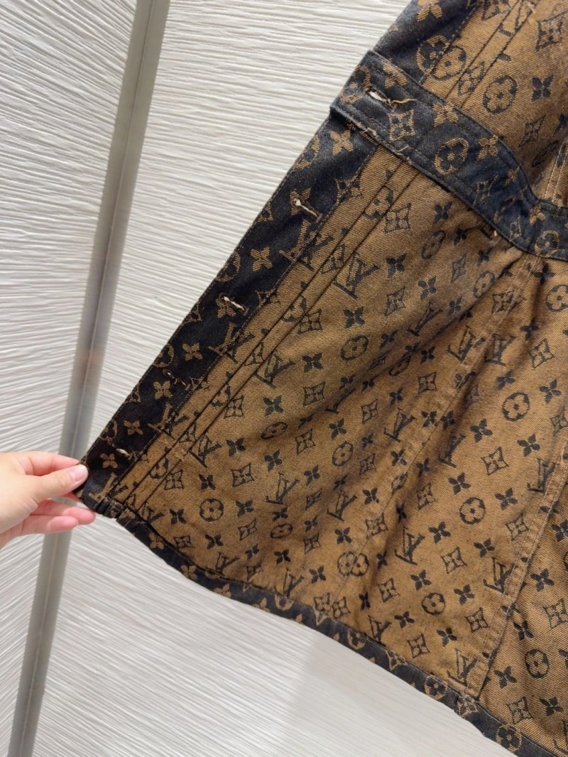 Contemporary Louis Vuitton Dress 131164