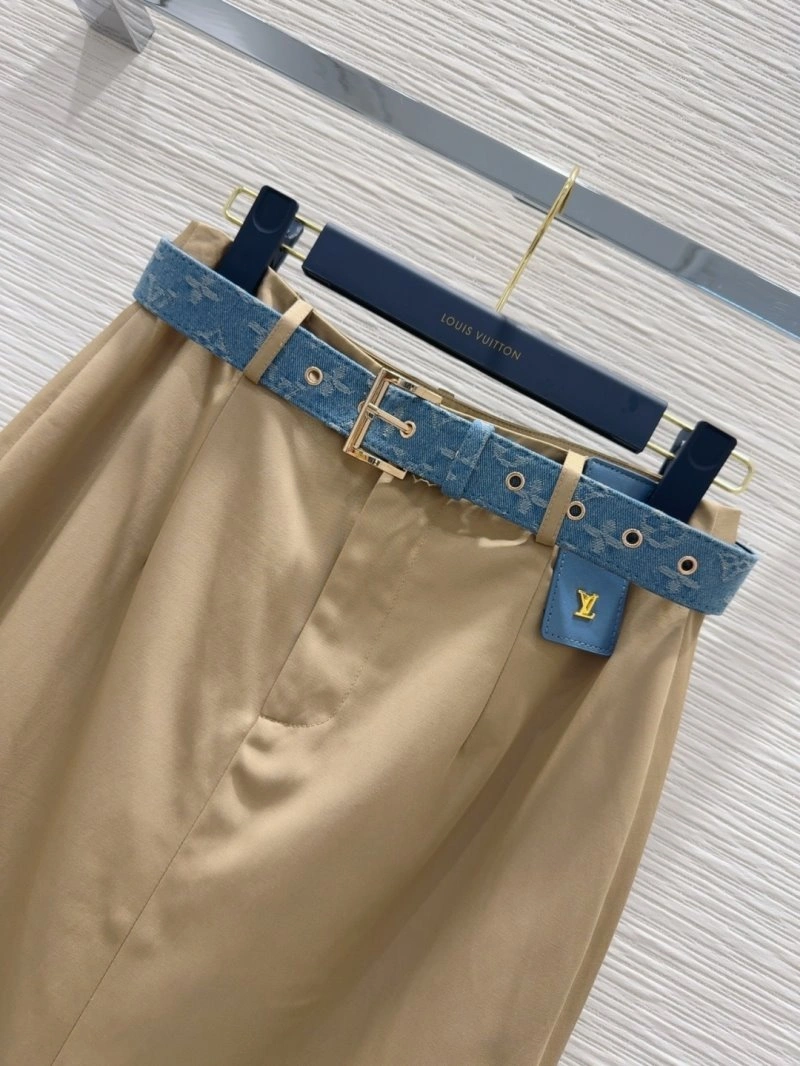 Compact Louis Vuitton Dress 131927