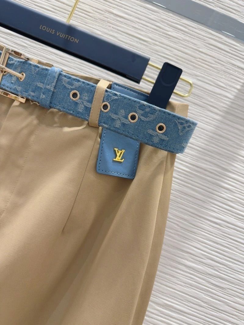 Compact Louis Vuitton Dress 131927