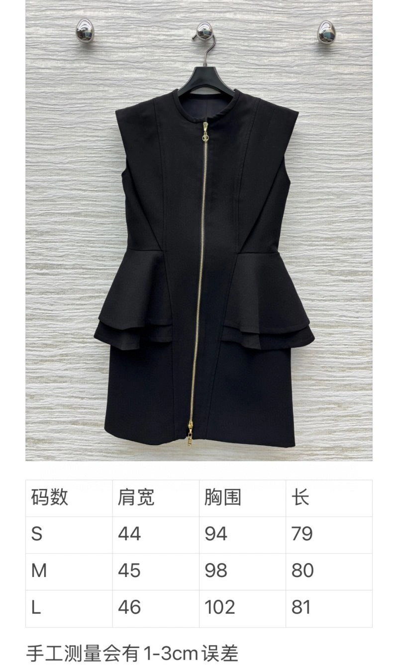 Louis Vuitton Dress WaterResistant 131883