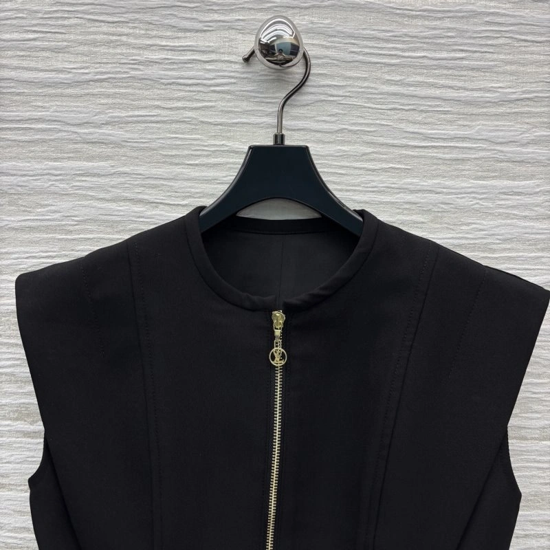Louis Vuitton Dress WaterResistant 131883