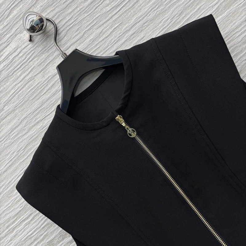Louis Vuitton Dress WaterResistant 131883