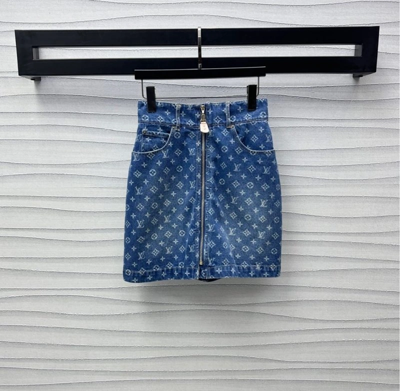 Breathable Louis Vuitton Dress 130887