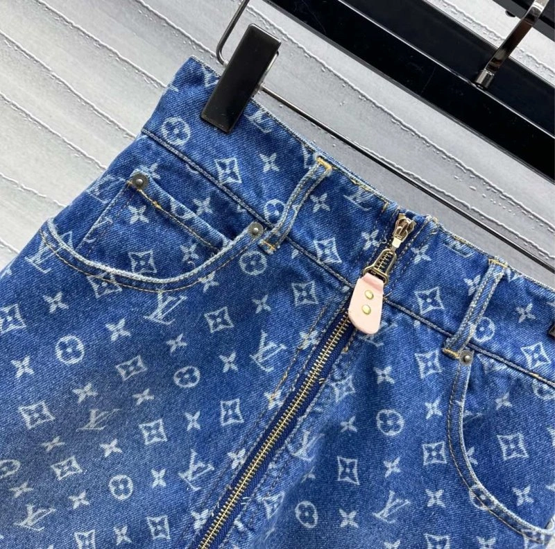 Breathable Louis Vuitton Dress 130887