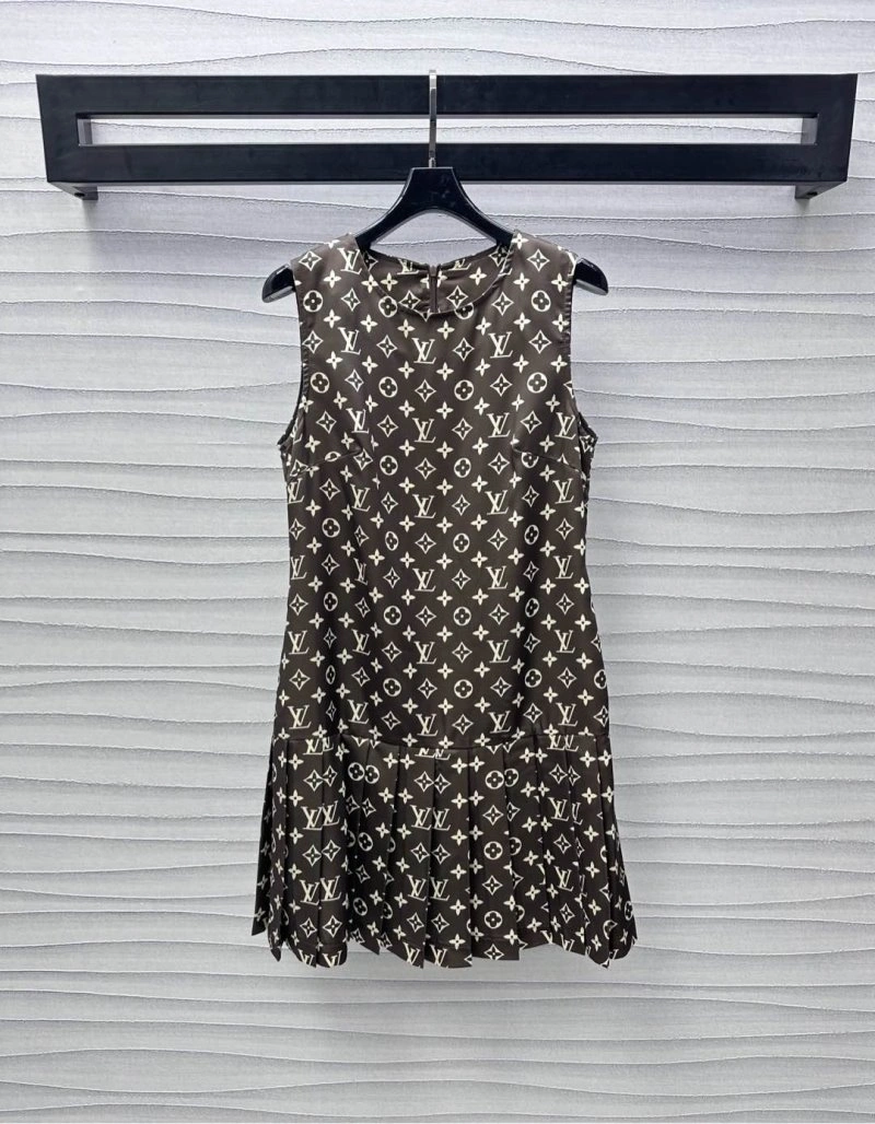 WellDesigned Louis Vuitton Dress 130861