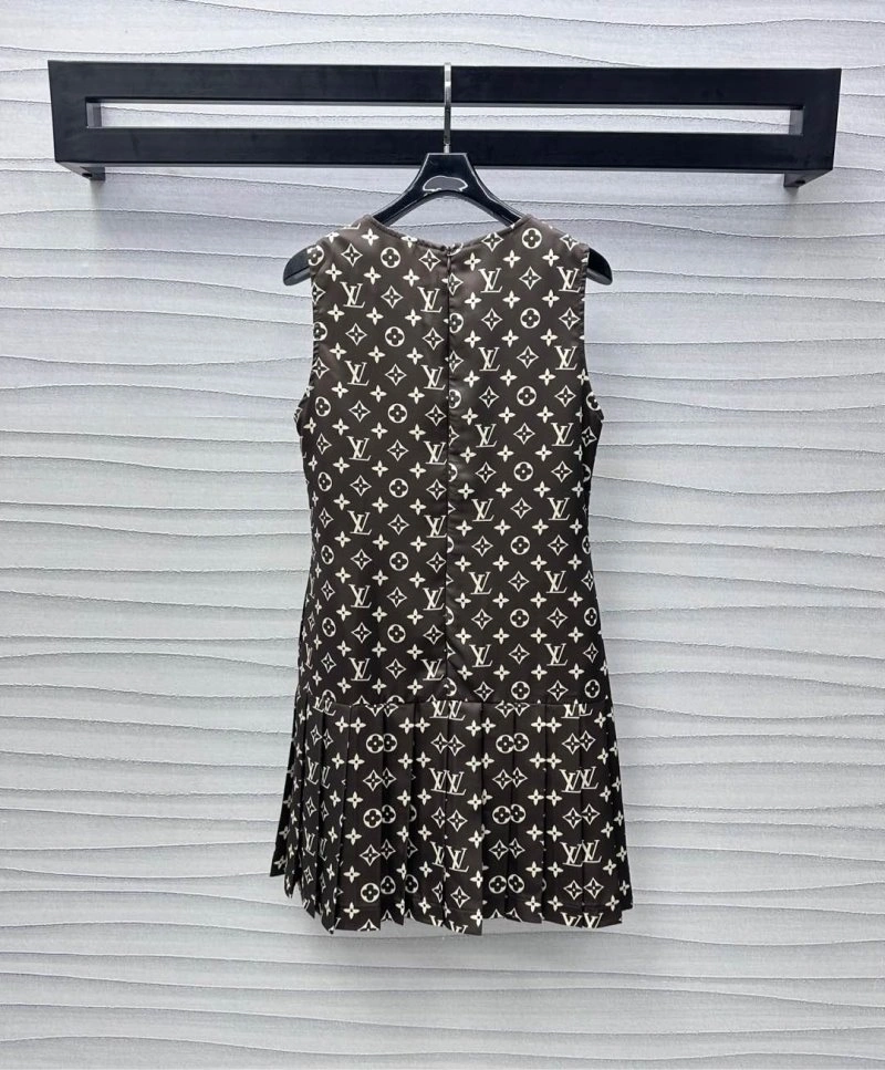 WellDesigned Louis Vuitton Dress 130861