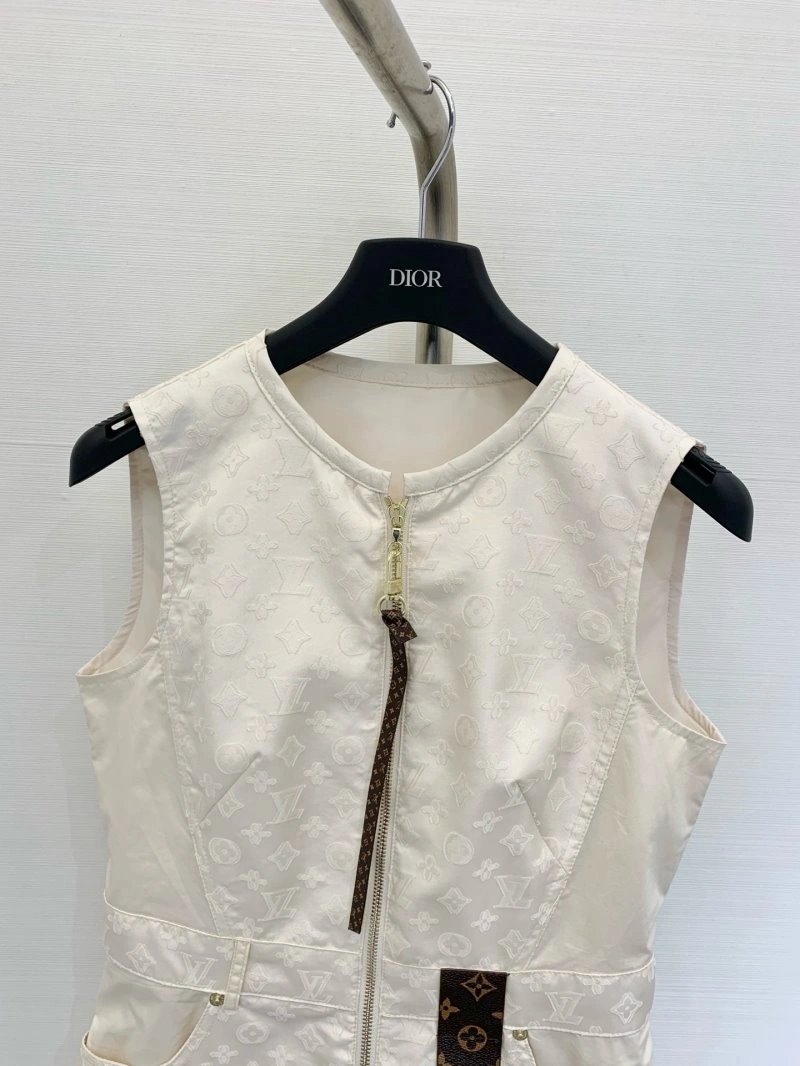 Louis Vuitton Dress Versatile 130838