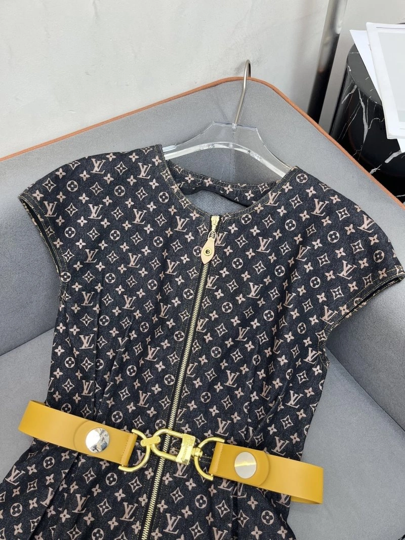 Louis Vuitton Dress Breathable 131448